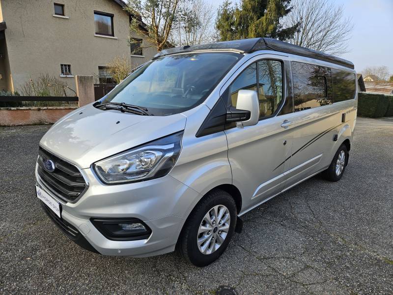 Vente d'un splendide van Font vendome auto camper xl en boite automatique et toit relevable idéal au quotidien, pour les week-ends et les vacances visible à  saint savin (38) dans l'Isère.