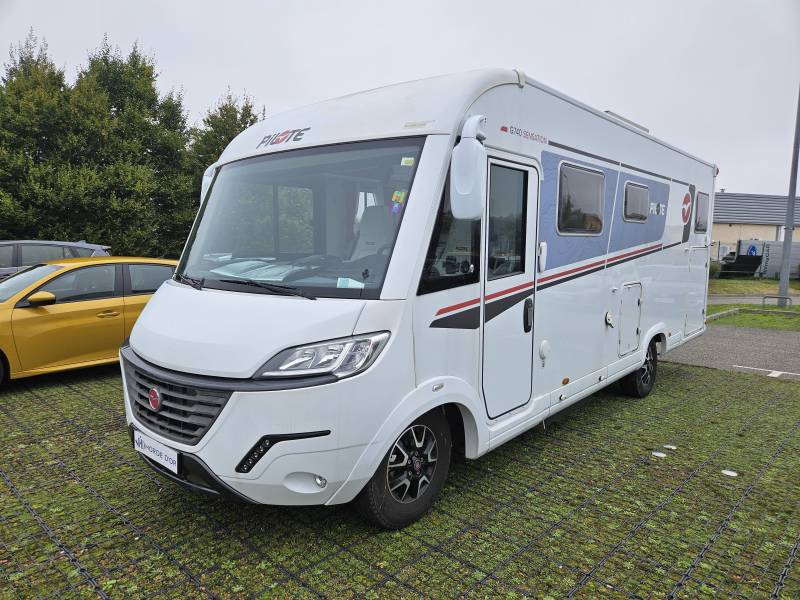 Vente d'un superbe intégral haut de gamme Pilote familial bien équipé et peu kilométré visible à Aix les bains(73) en savoie.